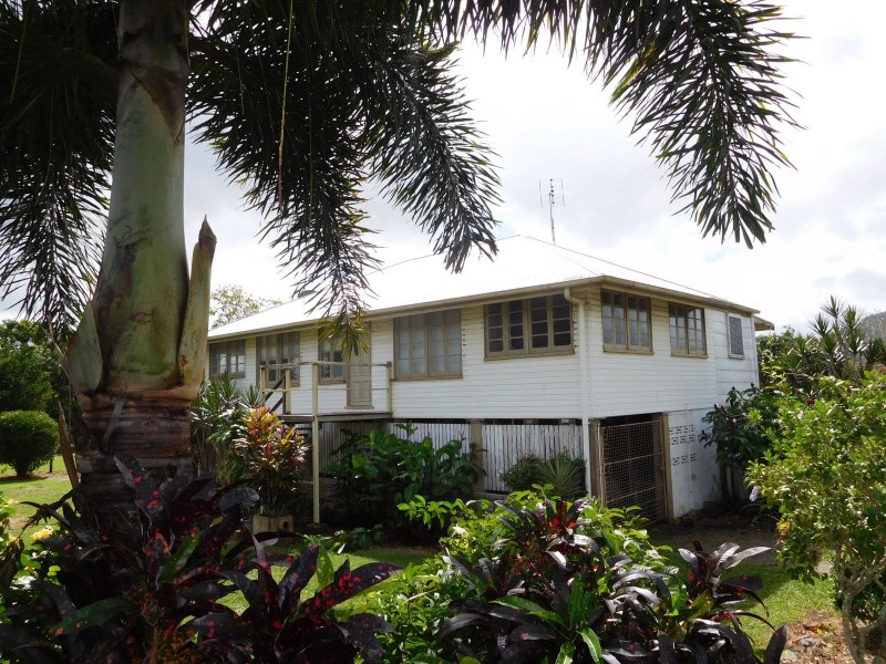 177-179 Redlynch Intake Road, Redlynch QLD 4870