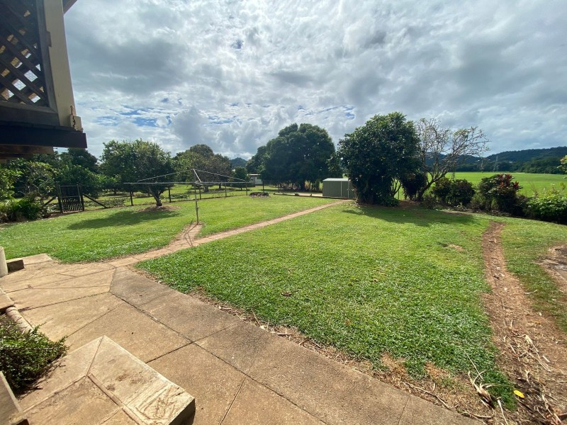 177-179 Redlynch Intake Road, Redlynch QLD 4870