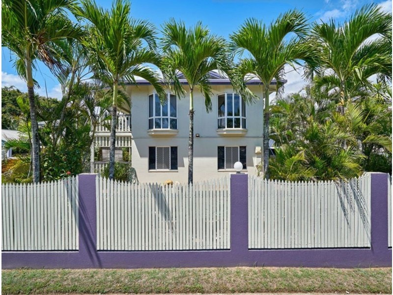 2/115 Buchan Street, Bungalow QLD 4870