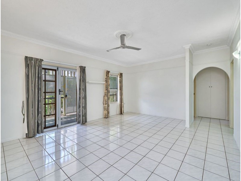 2/115 Buchan Street, Bungalow QLD 4870
