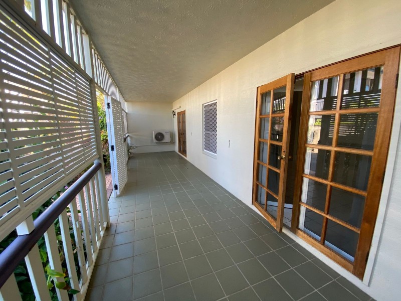 2/115 Buchan Street, Bungalow QLD 4870