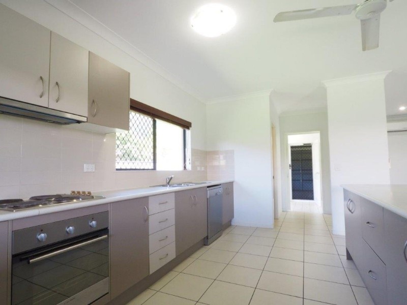 17 Conway Close, Bentley Park QLD 4869