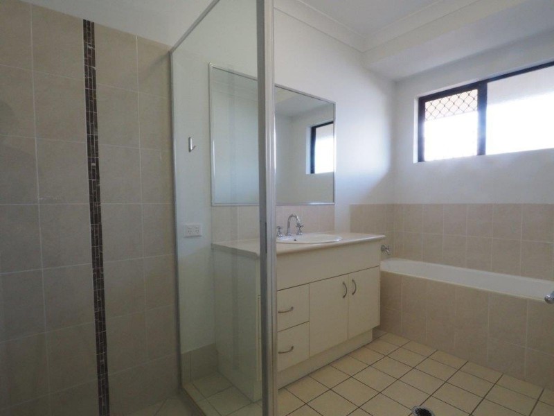 17 Conway Close, Bentley Park QLD 4869