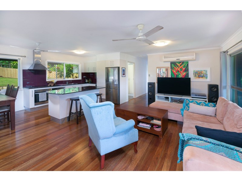 81 Mansfield Street, Earlville QLD 4870