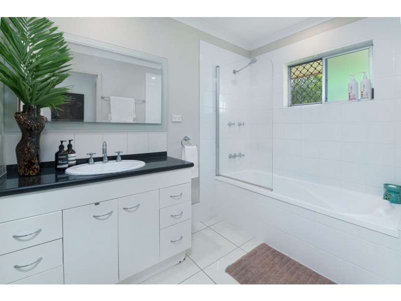 81 Mansfield Street, Earlville QLD 4870