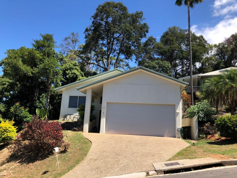 7 Beaman Close, Aeroglen QLD 4870
