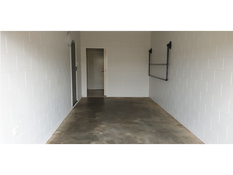 1/52 Alberta Drive, Woree QLD 4868