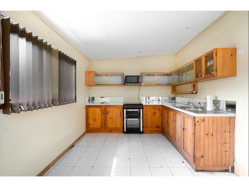 12 Diehm Street, Aeroglen QLD 4870