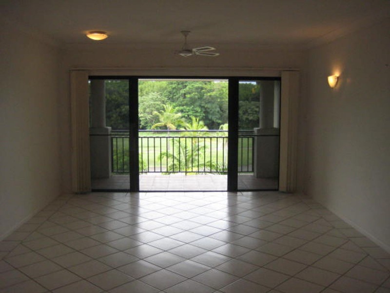 12/293-301 Esplanade, Cairns North QLD 4870