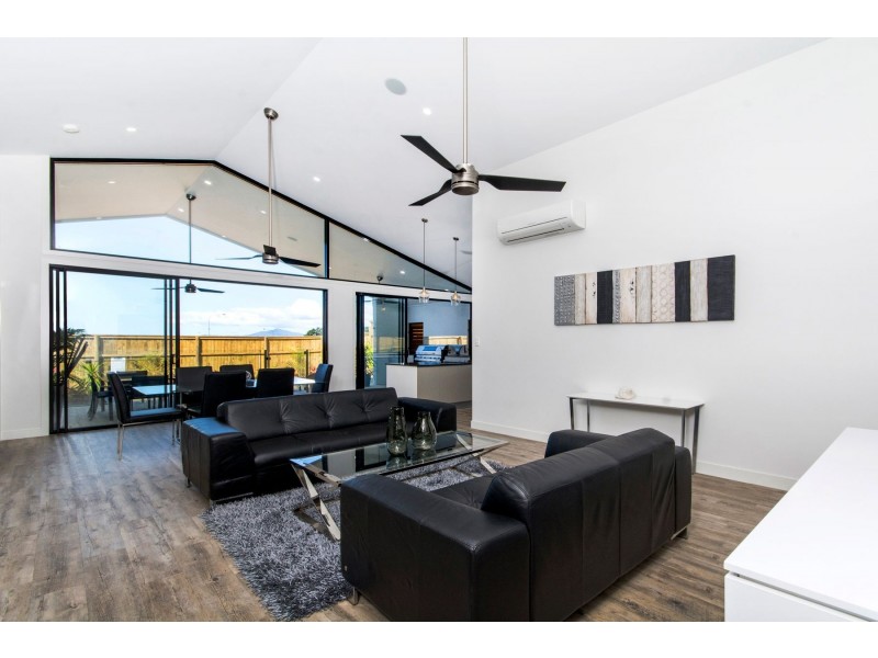 5 Whipbird Drive, Smithfield QLD 4878