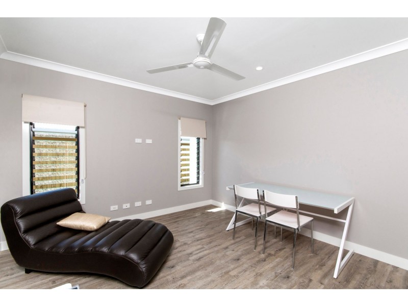 5 Whipbird Drive, Smithfield QLD 4878