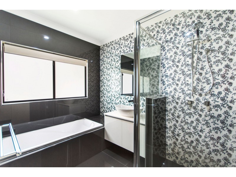 5 Whipbird Drive, Smithfield QLD 4878