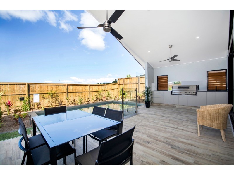 5 Whipbird Drive, Smithfield QLD 4878