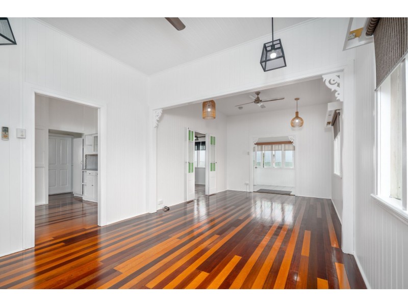 3 Jones Street, Westcourt QLD 4870