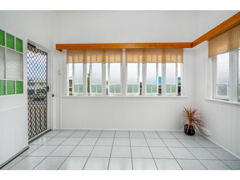 3 Jones Street, Westcourt QLD 4870