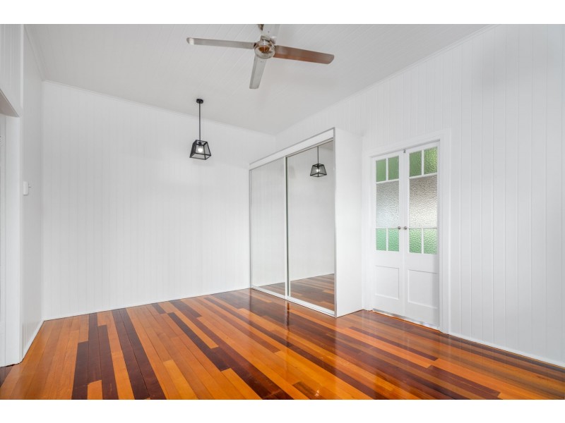 3 Jones Street, Westcourt QLD 4870