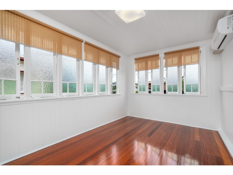 3 Jones Street, Westcourt QLD 4870