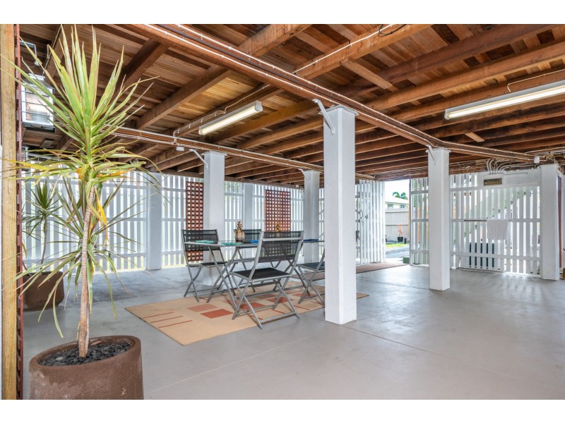 3 Jones Street, Westcourt QLD 4870