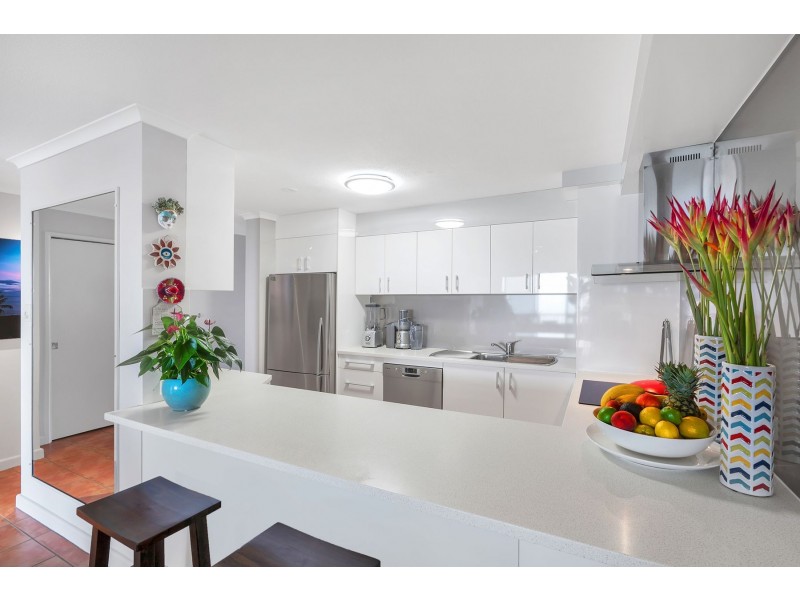 30/249-255 Esplanade, Cairns North QLD 4870