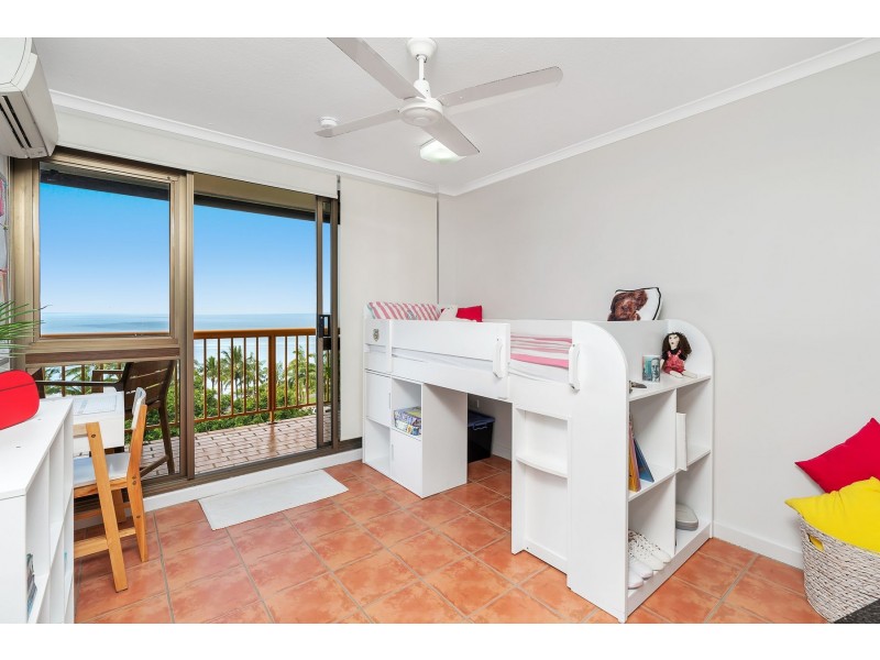 30/249-255 Esplanade, Cairns North QLD 4870