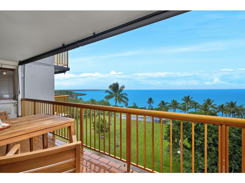 30/249-255 Esplanade, Cairns North QLD 4870
