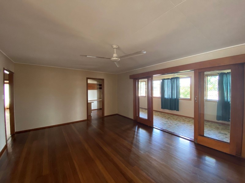 271 Aumuller Street, Westcourt QLD 4870