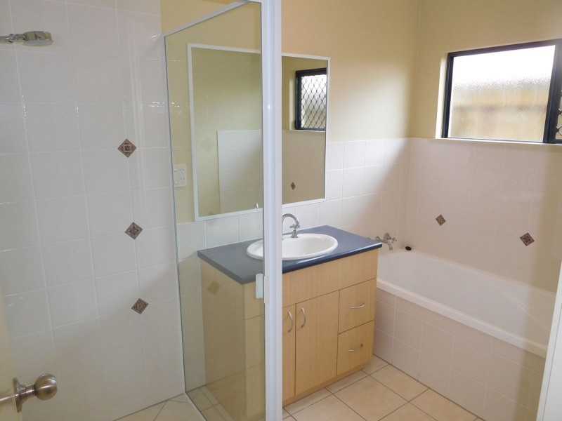 6 Howie Close, Kewarra Beach QLD 4879