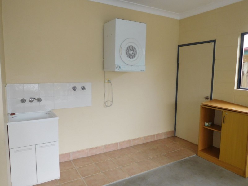 6 Howie Close, Kewarra Beach QLD 4879