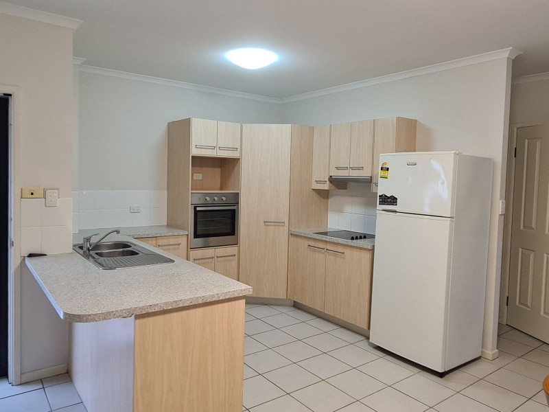 5/238-240 McLeod Street, Cairns North QLD 4870