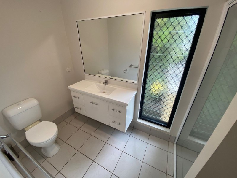 5/238-240 McLeod Street, Cairns North QLD 4870