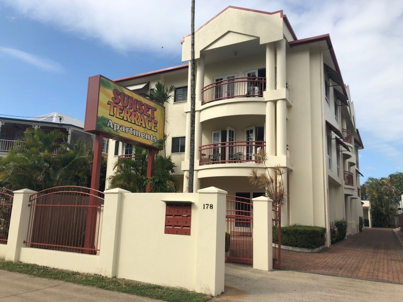 6/178 McLeod Street, Cairns North QLD 4870