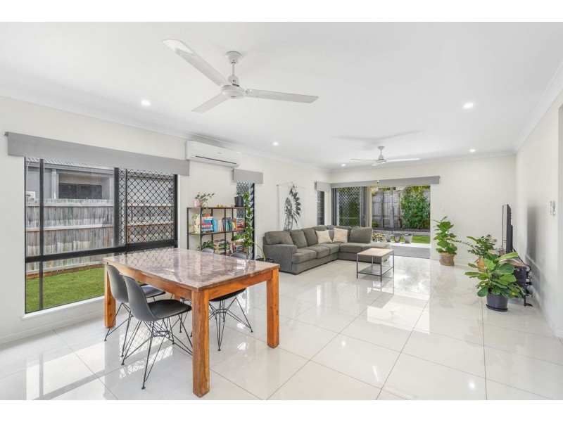 49 Hillary Drive, Smithfield QLD 4878