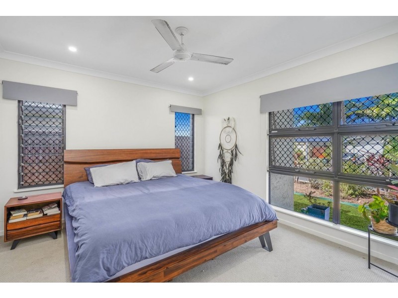 49 Hillary Drive, Smithfield QLD 4878