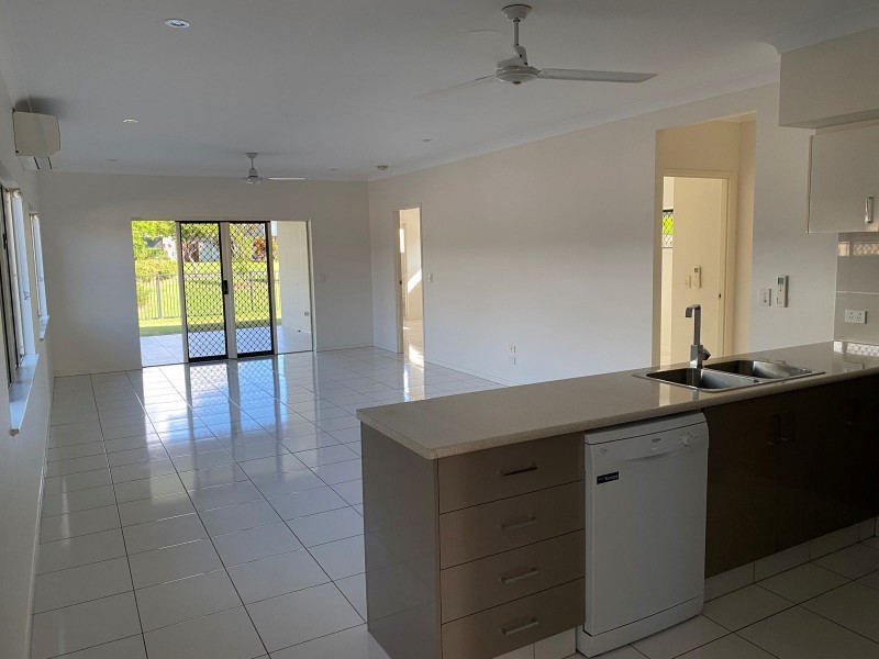50 Seaways Street, Trinity Beach QLD 4879