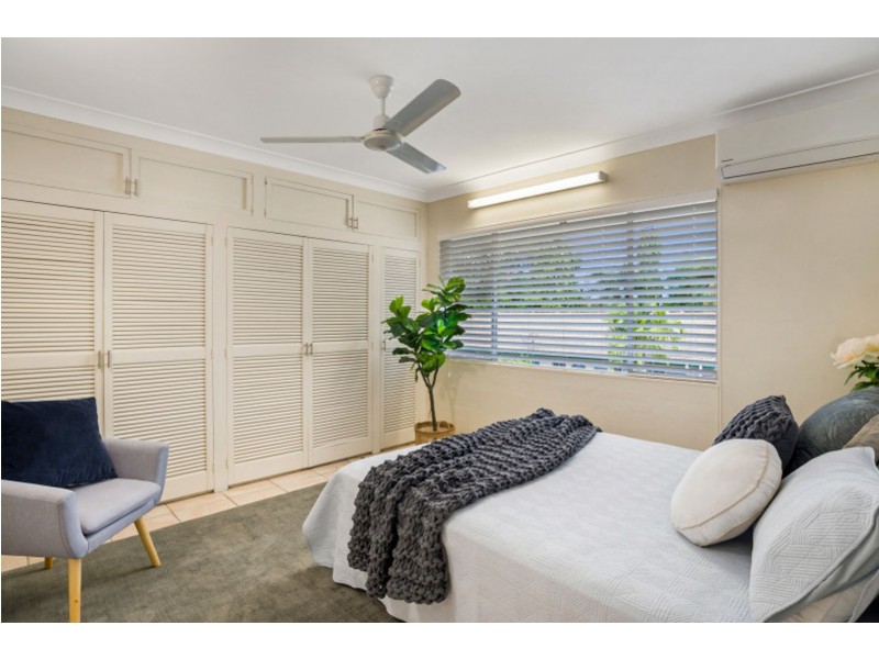 8/11 Crathern Close, Edge Hill QLD 4870