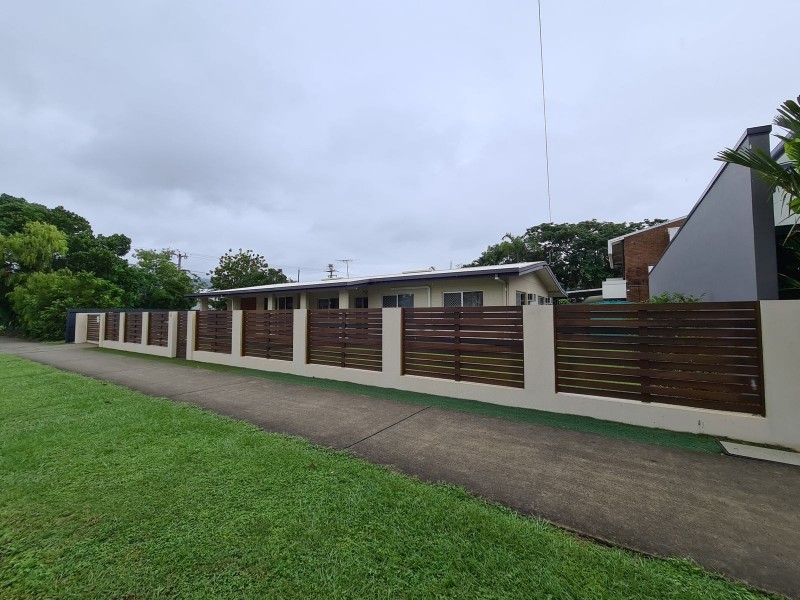 18 Upward Street, Cairns North QLD 4870
