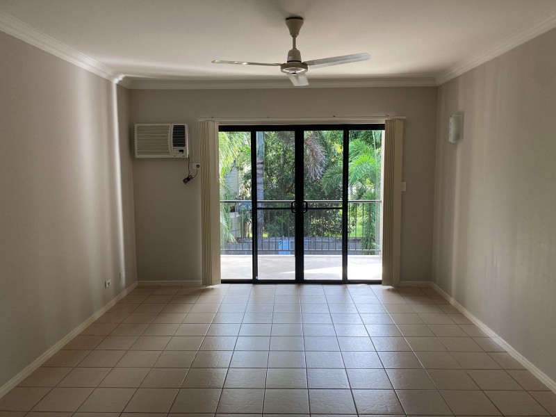 4/83 Hayward Street, Mooroobool QLD 4870