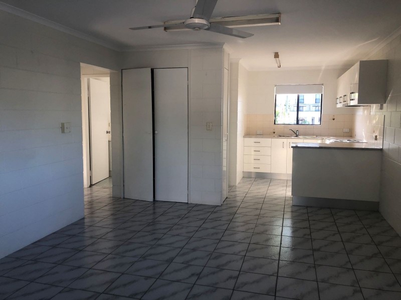 18/235 McLeod Street, Cairns North QLD 4870