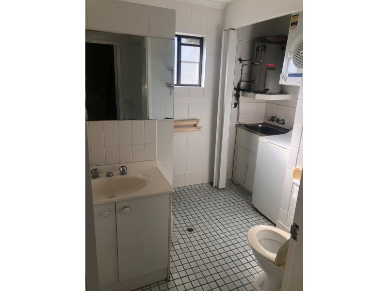 18/235 McLeod Street, Cairns North QLD 4870