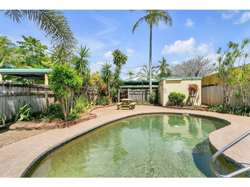 18/235 McLeod Street, Cairns North QLD 4870