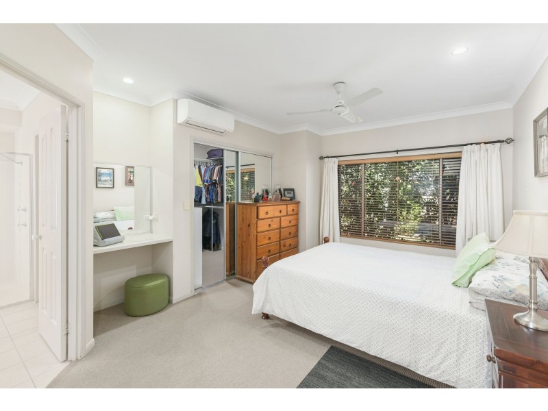 2 Kawana Street, Caravonica QLD 4878