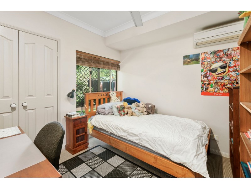 2 Kawana Street, Caravonica QLD 4878