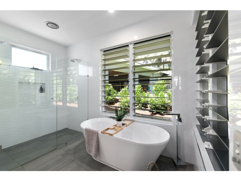 30-32 James Cook Drive, Kewarra Beach QLD 4879