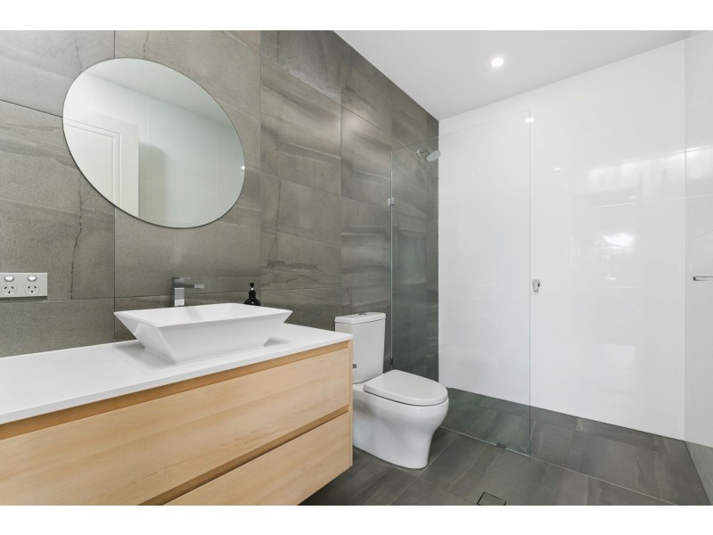 30-32 James Cook Drive, Kewarra Beach QLD 4879