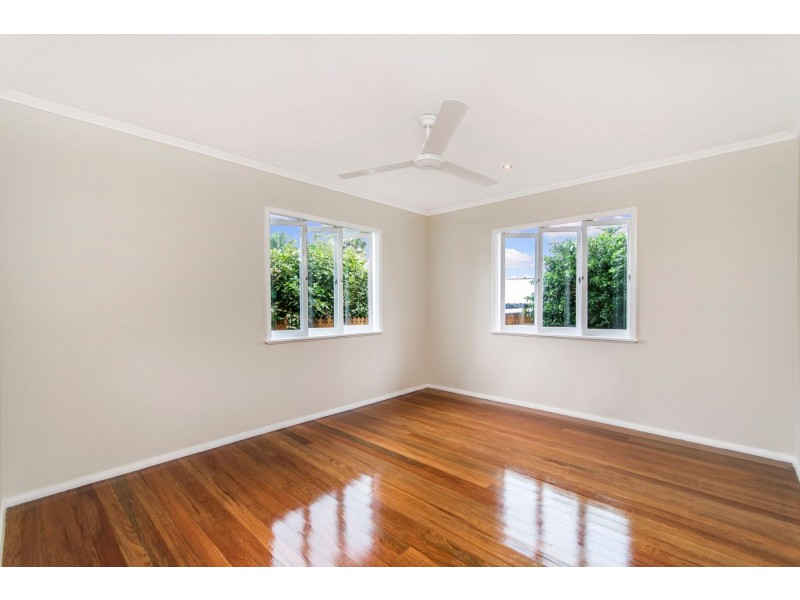 9 Jackson Close,, Westcourt QLD 4870