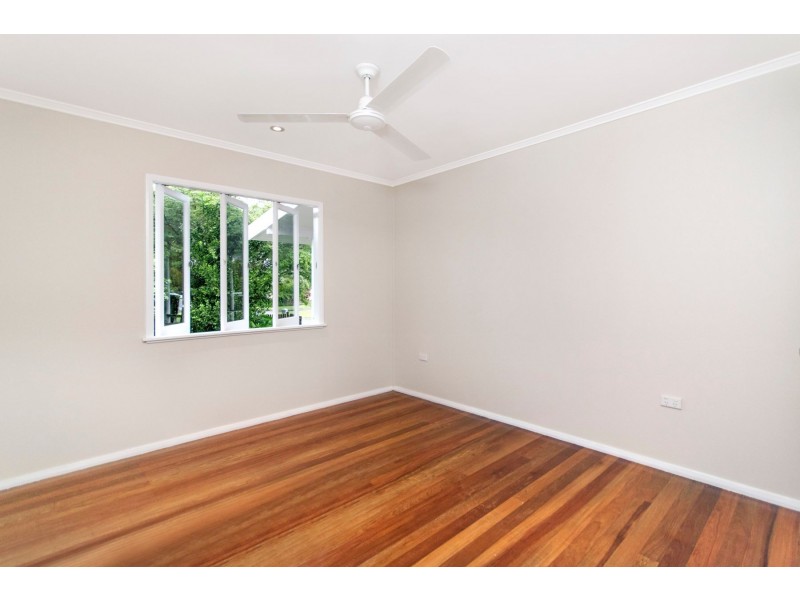 9 Jackson Close,, Westcourt QLD 4870