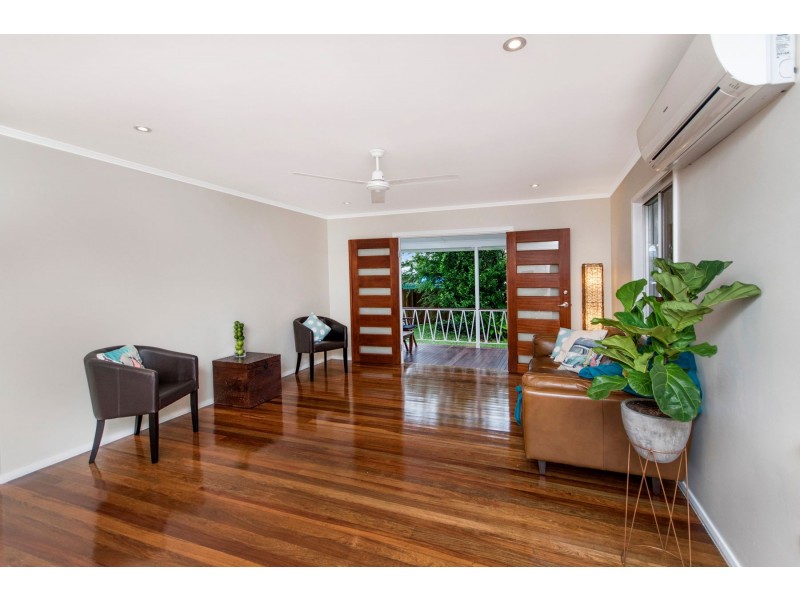 9 Jackson Close,, Westcourt QLD 4870