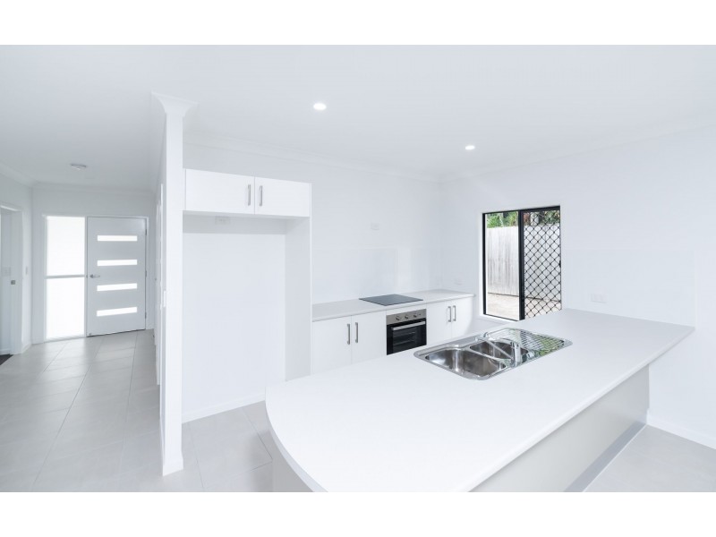 6 Griffiths Street, Manoora QLD 4870