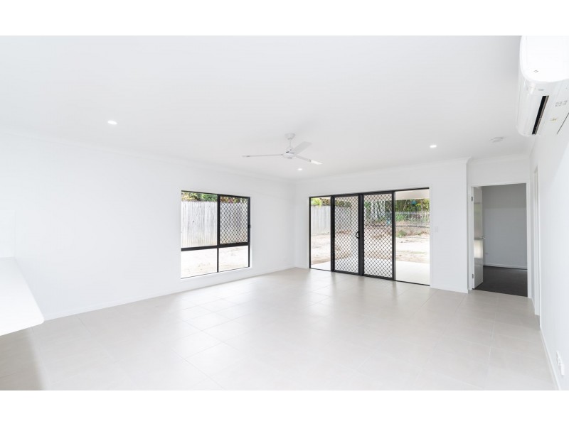 6 Griffiths Street, Manoora QLD 4870