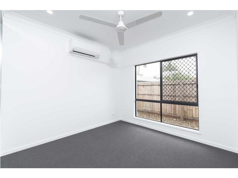 6 Griffiths Street, Manoora QLD 4870